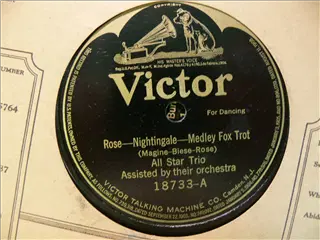 small_victor 18733 a.webp